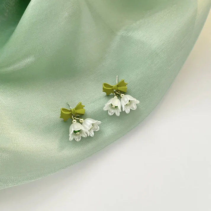 Green Bloom Bow Drops