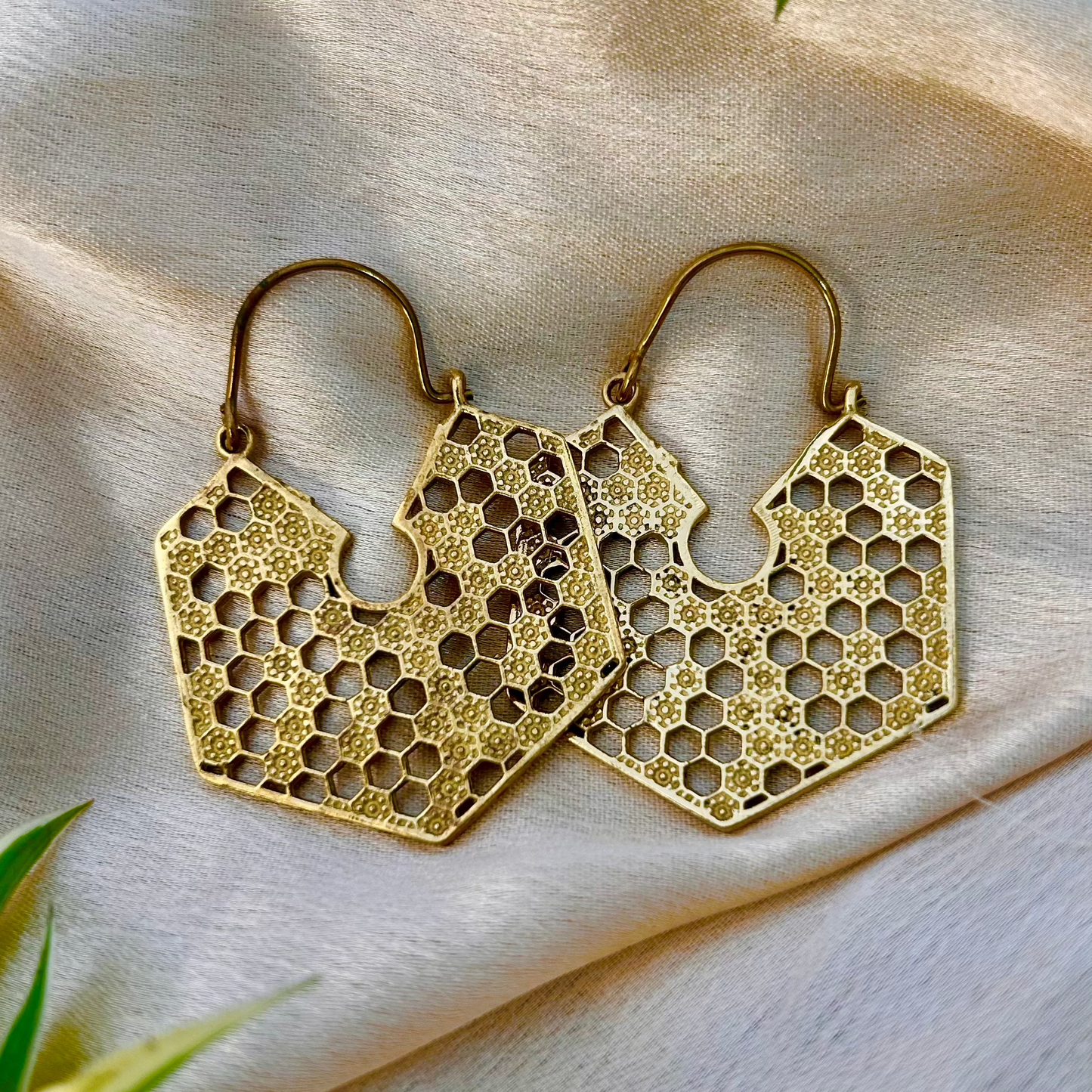 Golden Honeycomb Elegance Earrings