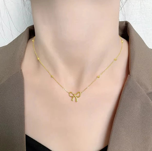 Charming Tie Bowknot Pendant Necklace